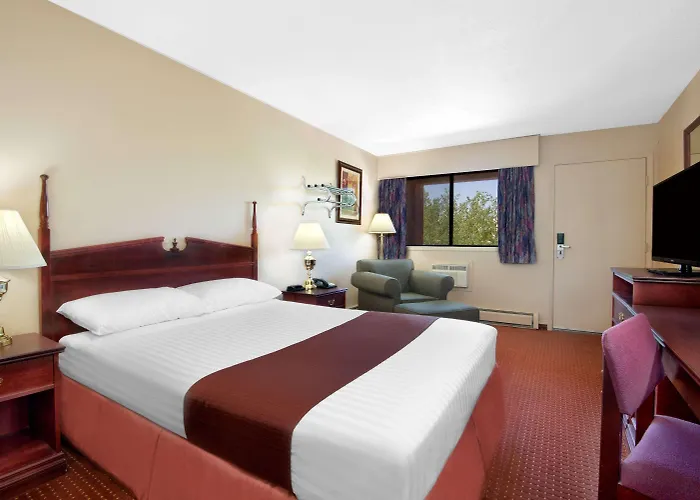 Howard Johnson By Wyndham Red Deer