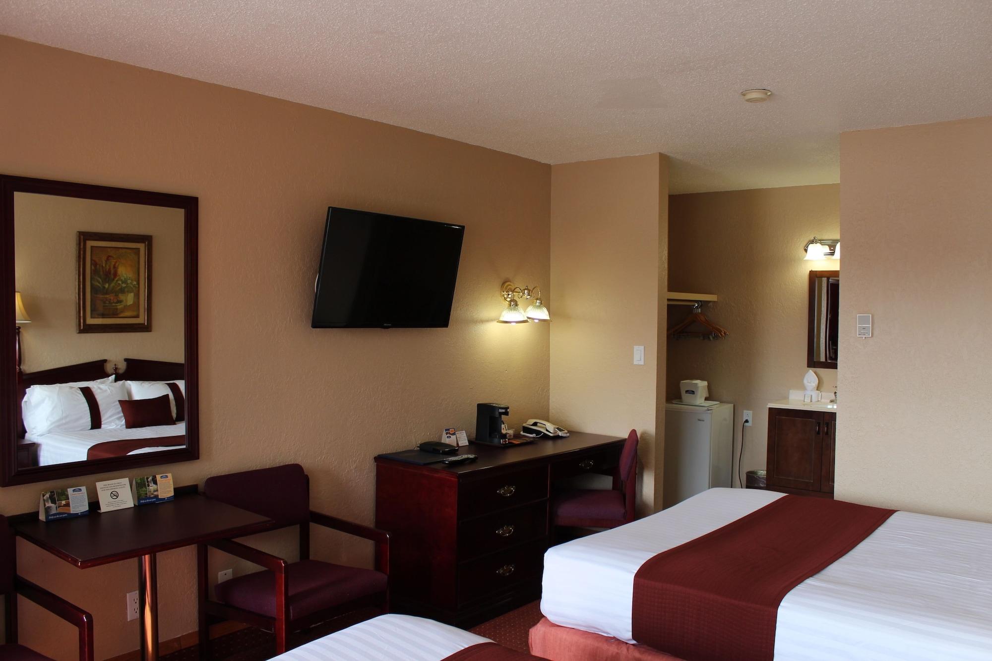 Howard Johnson By Wyndham Red Deer Motel
