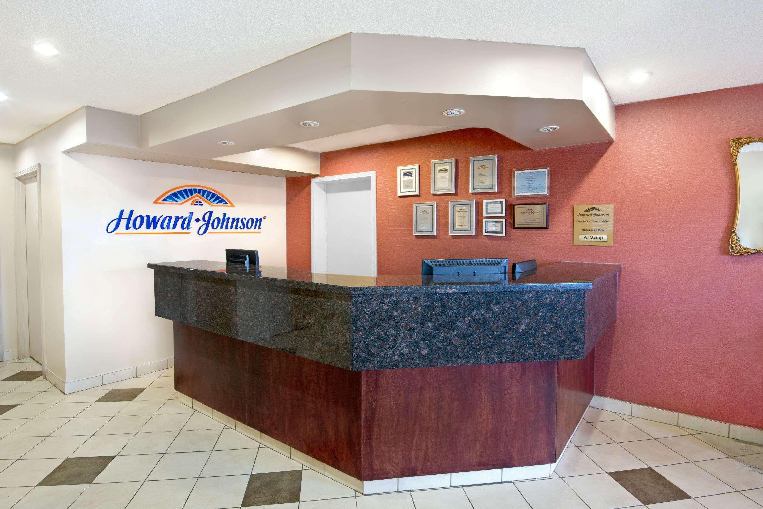 Motel Howard Johnson By Wyndham Red Deer