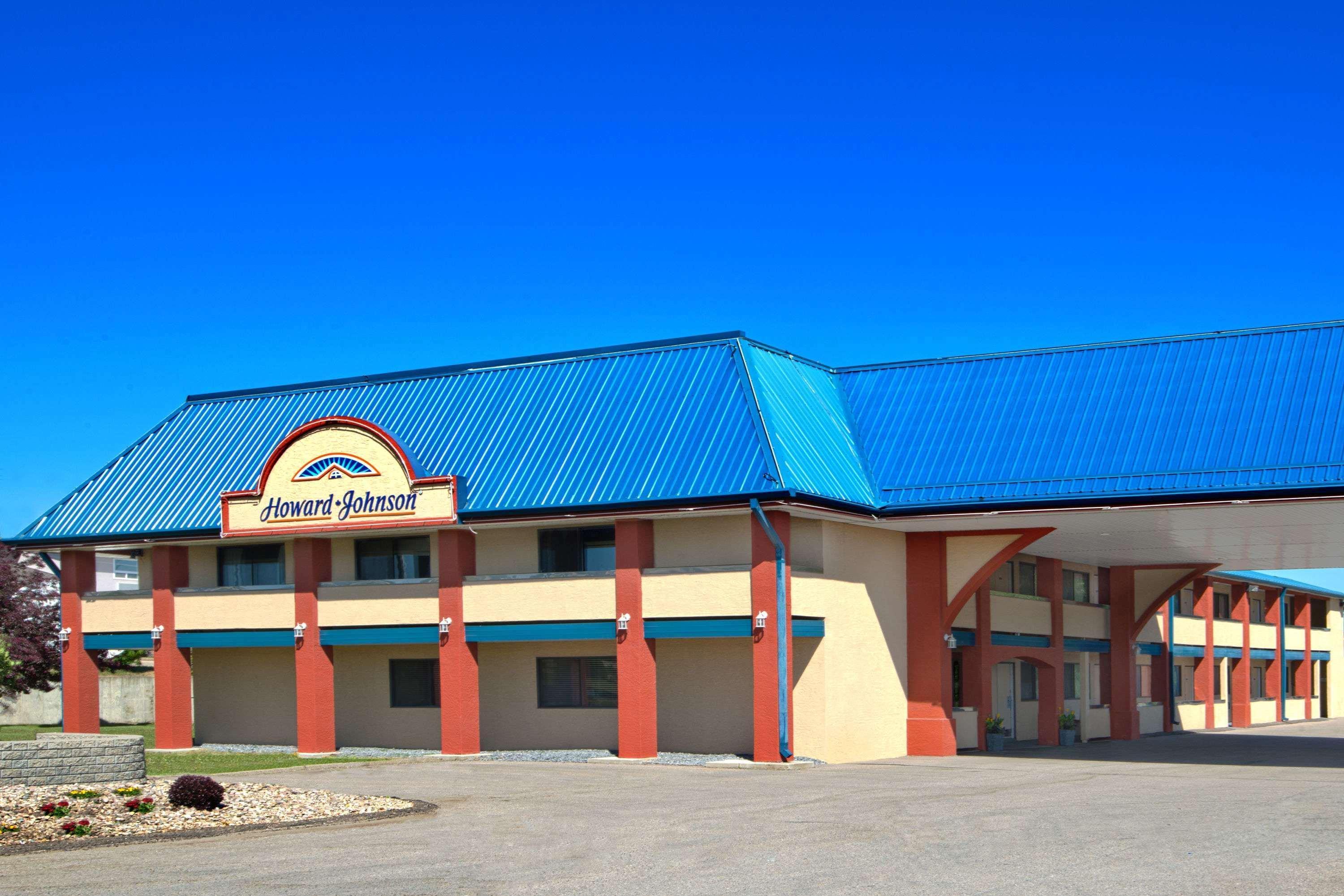 Howard Johnson By Wyndham Red Deer Motel Penhold