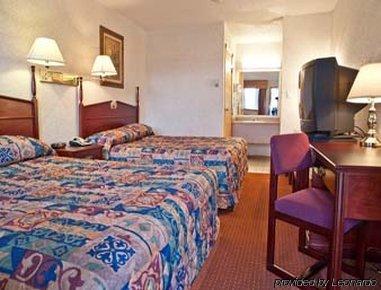 Howard Johnson By Wyndham Red Deer Motel 2*