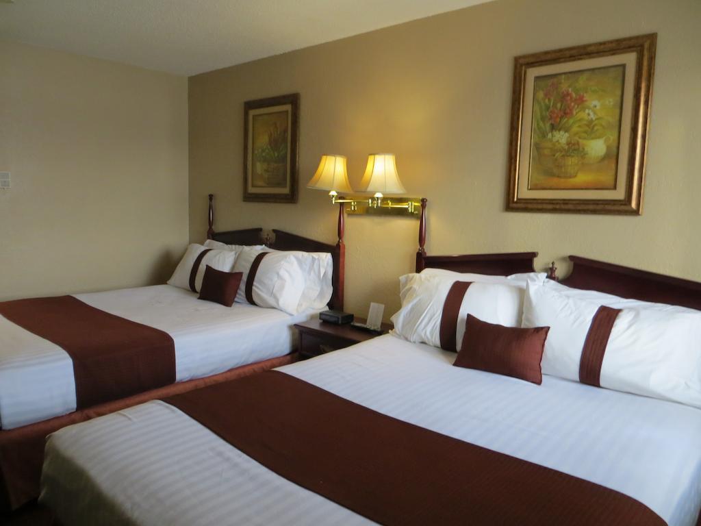 Howard Johnson By Wyndham Red Deer