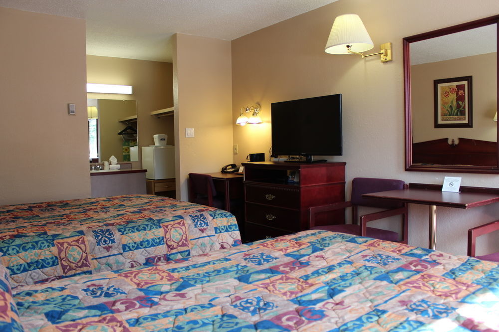 Howard Johnson By Wyndham Red Deer 2* Penhold